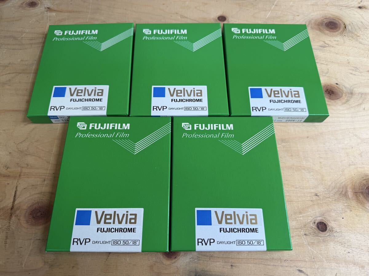 ④【未開封】 FUJIFILM Velvia FUJICHROME 4x5 期限切れ 未使用5個セット 