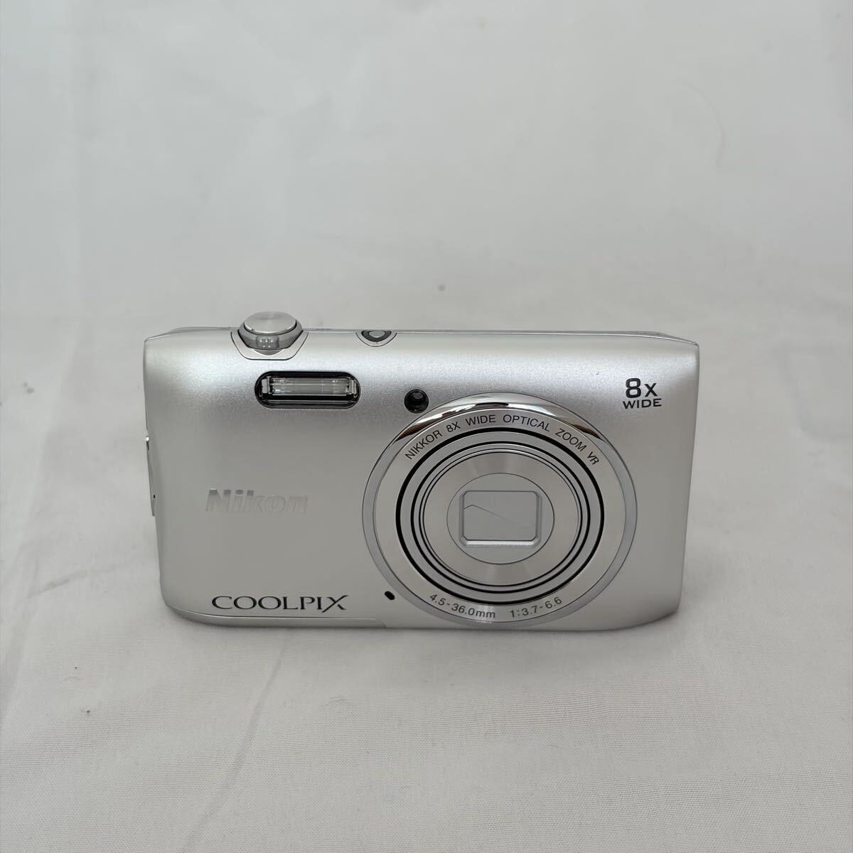 0052【0811 B-5555】Nikon ニコン COOLPIX S3600 クールピクス シルバー コンパクトデジタルカメラ デジカメ コンデジ 通電確認済み