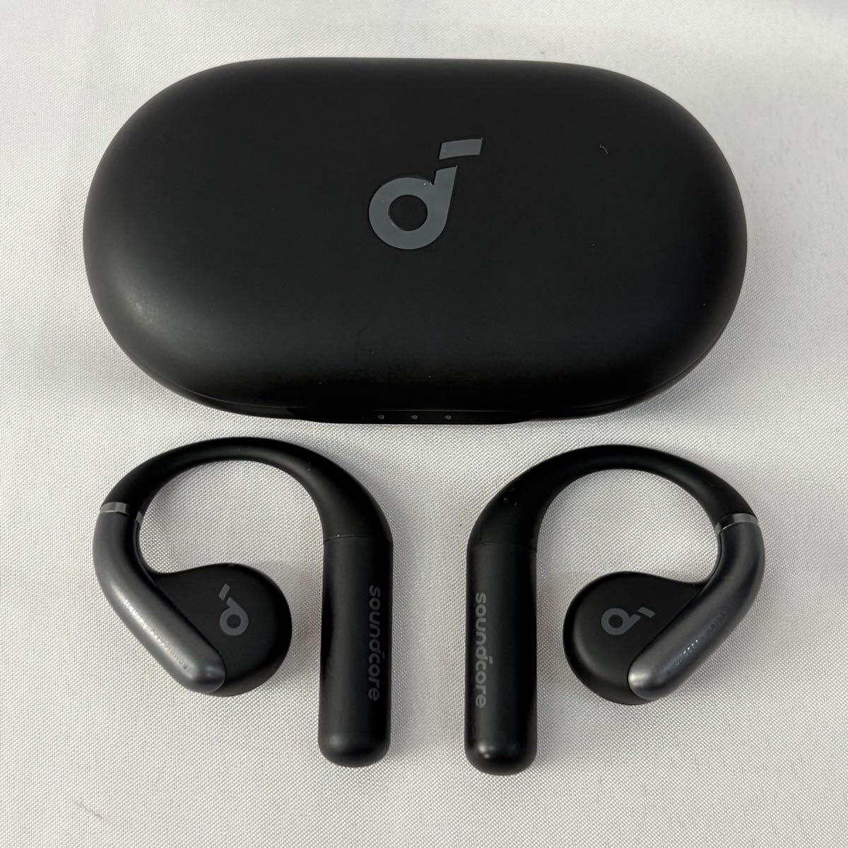 0001【0812 B5649】Anker Soundcore AeroFit オープイヤー型ワイヤレスイヤホン A3872 通電確認済み