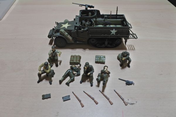 FW1　 タミヤ　1/35　アメリカM3A2パーソナルキャリヤー？？ジャンク品　60/定形外660　　個別説明を必ずお読みください