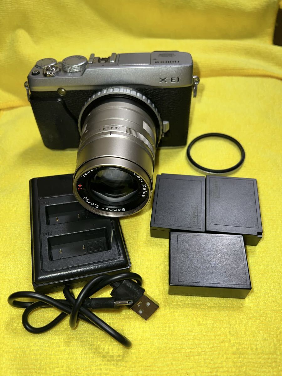 FUJIFILM X-E1 ボディ + Carl Zeiss Sonnar T 90mm F2.8 + KIPON C/G-FXアダプター 動作確認済み バッテリー3個付き* FUJIFILM シルバー 