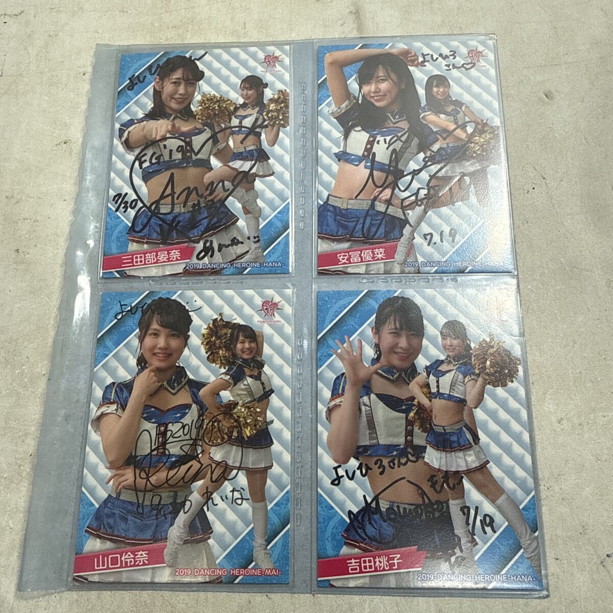 K208-071 希少 まとめ売り サイン入り ファイターズガール カード 日本ハムファイターズ 三田部晏奈 安冨優菜 山口伶奈 吉田桃子 