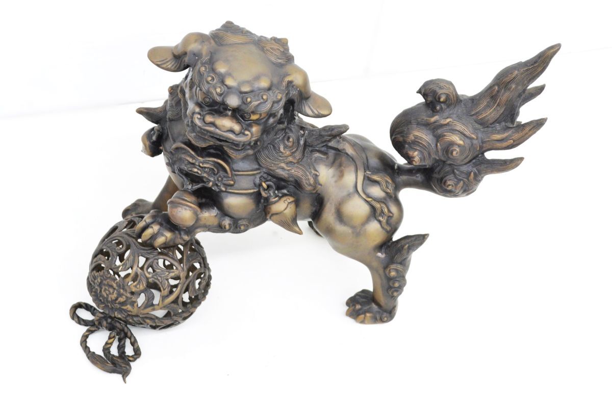 ●直接引取限定● 1円～ 高岡銅器 秀山 玉乗り獅子 置物 玉獅子 唐獅子 魔除け 厄除け 家内安全 吉祥 銅製 縁起物 金属工芸 (1513 0729K15)