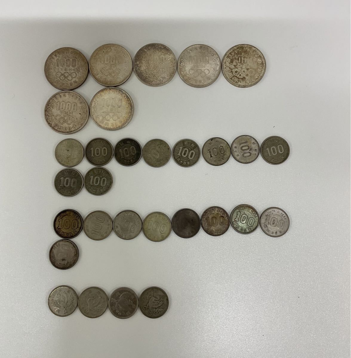 【4Li-6】銀貨幣 100円銀貨 23枚 1000円銀貨 7枚 記念硬貨 稲穂 鳳凰 オリンピック日本 銀貨 東京オリンピック 【総額面¥9,300】現状品