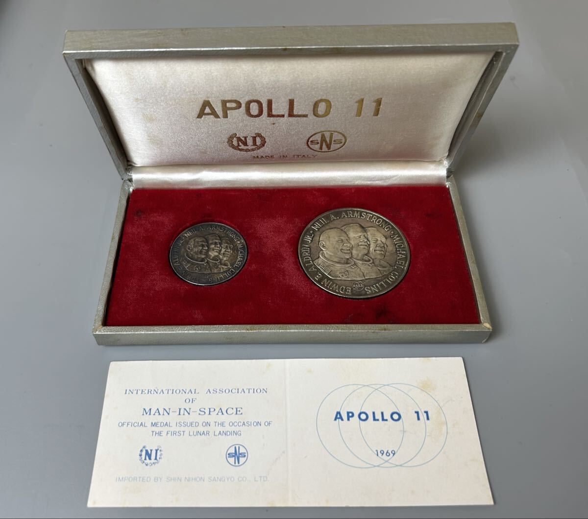 【4Li-1】 記念銀貨 1969年 アポロ11号 月面着陸記念 SV925 メダルセット 約22.25g , 約11.02g 記念硬貨 ケース付き 現状品
