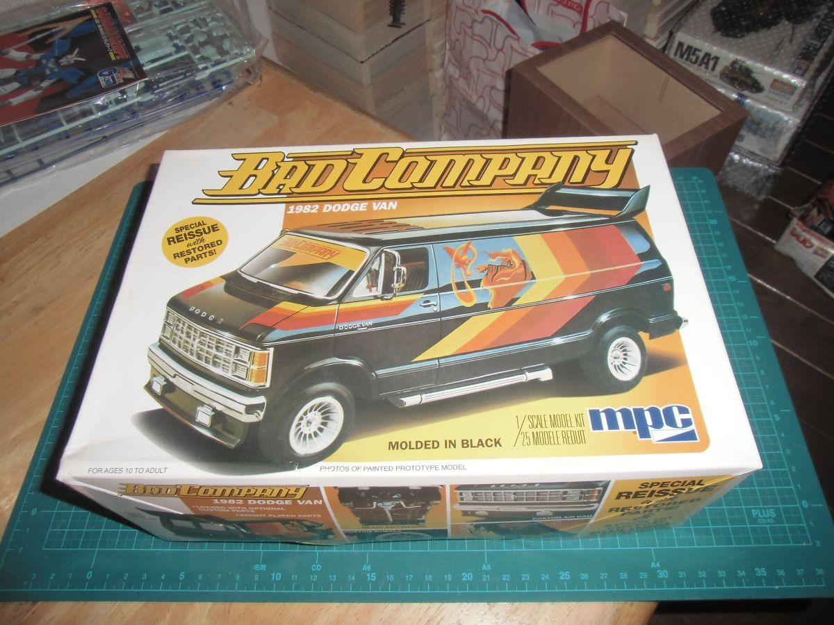 1/25　1982 ダッジ バン Bad Company カスタムバン　MPC　824/12　1982 DODGE VAN