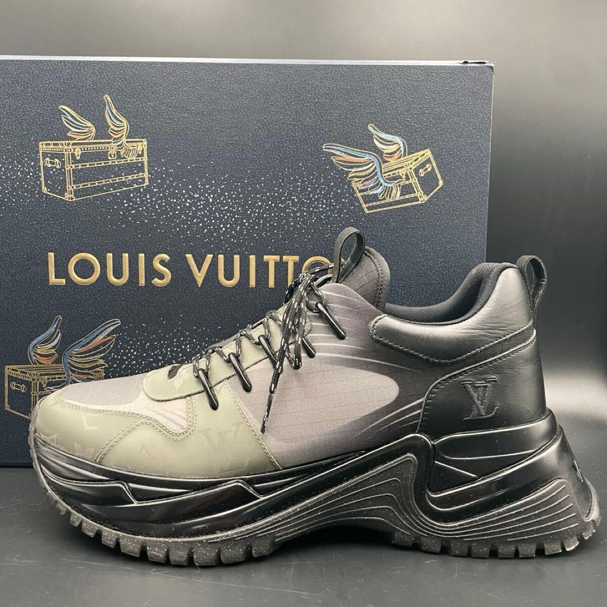 1円【新品】LOUIS VUITTON ルイヴィトン ランアウェイ パルスライン スニーカー モノグラム LVロゴ メンズ レザー ラメ 黒 25.5cm相当