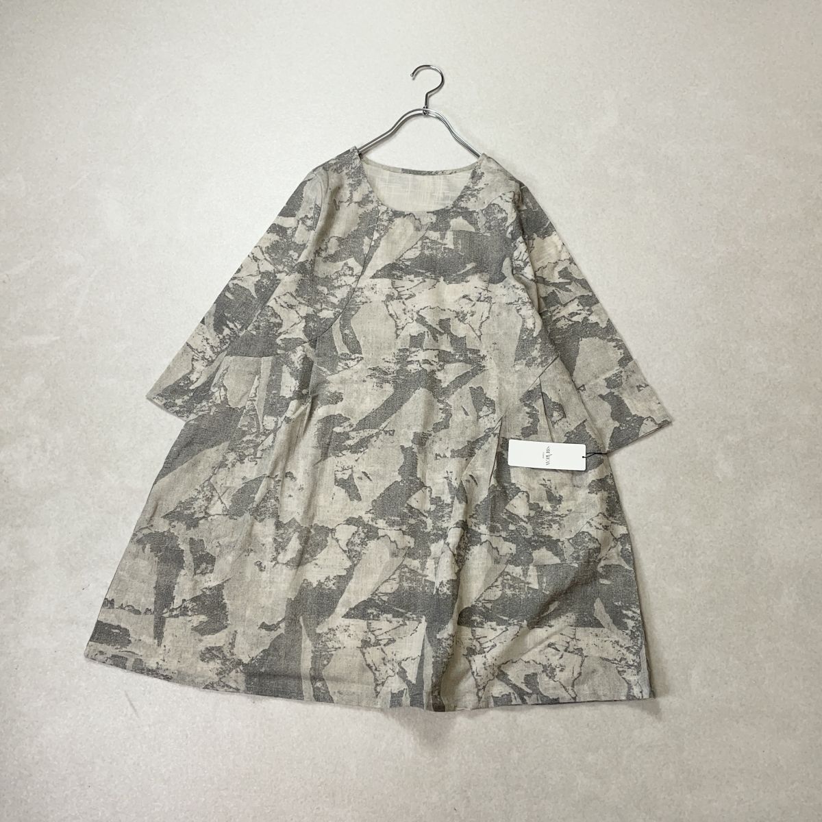 ☆ 新品 リネンブレンド　おしゃれデザイン　チュニック
