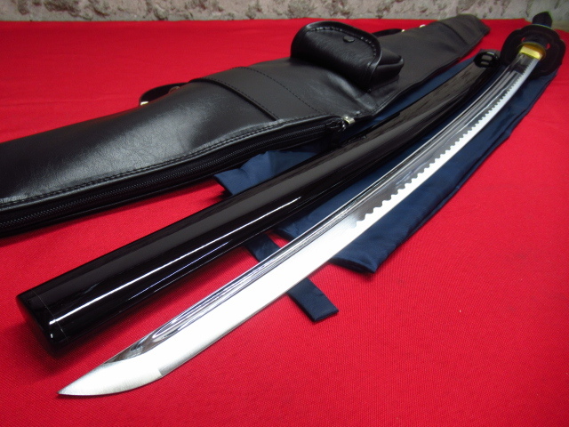 美濃坂 2尺3寸 #100 特製居合刀 黒石目 互の目 春日 トンボ 模造刀 全長約98cm 刃渡り約69cm 鞘抜き重量約767g 管理8k0801F-H10