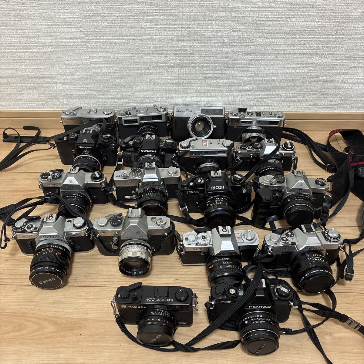 フィルムカメラ 一眼レフ コンパクトカメラ 大量まとめ売り 18点セット Canon OLYMPUS PENTAX MINOLTA Nikon