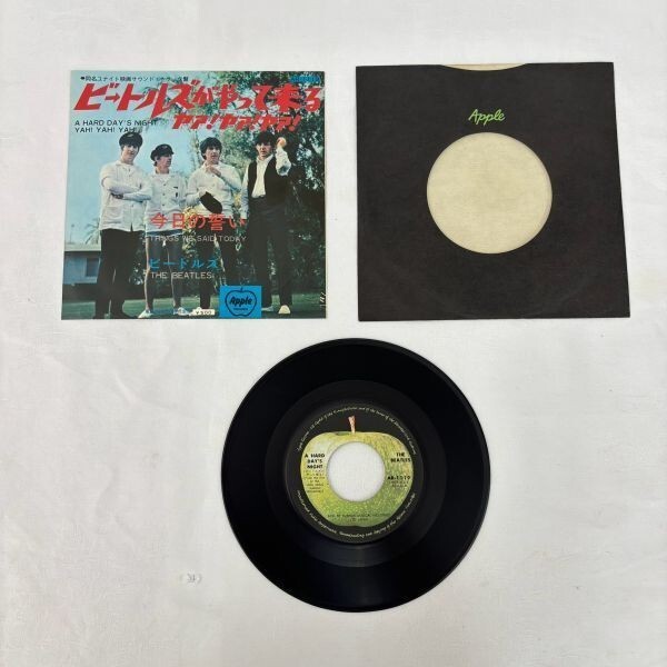 X215-■-0 ★ The Beatles ザ・ビートルズ ビートルズがやって来るヤァ!ヤァ!ヤァ! AR-1119 国内版 EP 7インチレコード 黒盤 OB