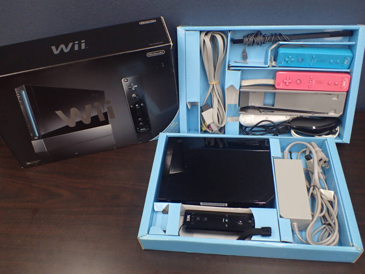 Nintendo 任天堂 Wii 本体 セット 黒 ブラック RVL-001 家庭用ゲーム機 リモコン3点 ヌンチャク2点 動作品 初期化済 激安1円スタート