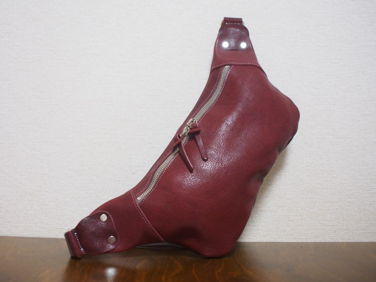 【最高級本革】ボルドーレザー ボディバッグ ワンショルダー ハンドメイド風 肉厚 艶あり メンズ レディースボディバッグ WI 812