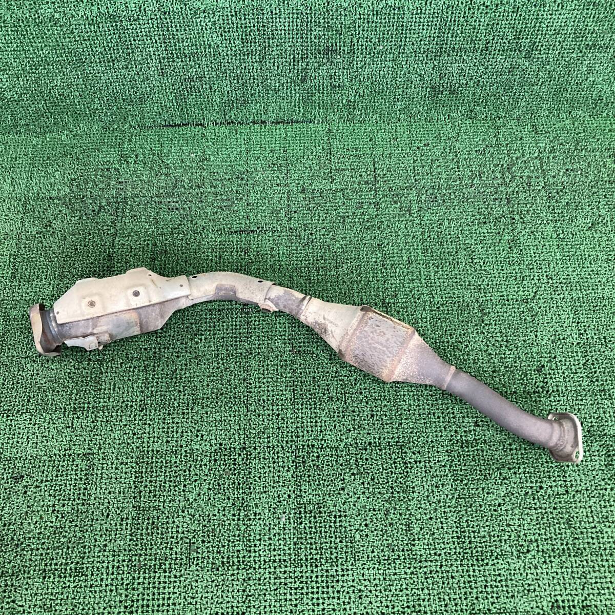 セレナ C25 触媒 キャタライザー MR20DE CY77D5 EN47CU 素材用 (A1610)