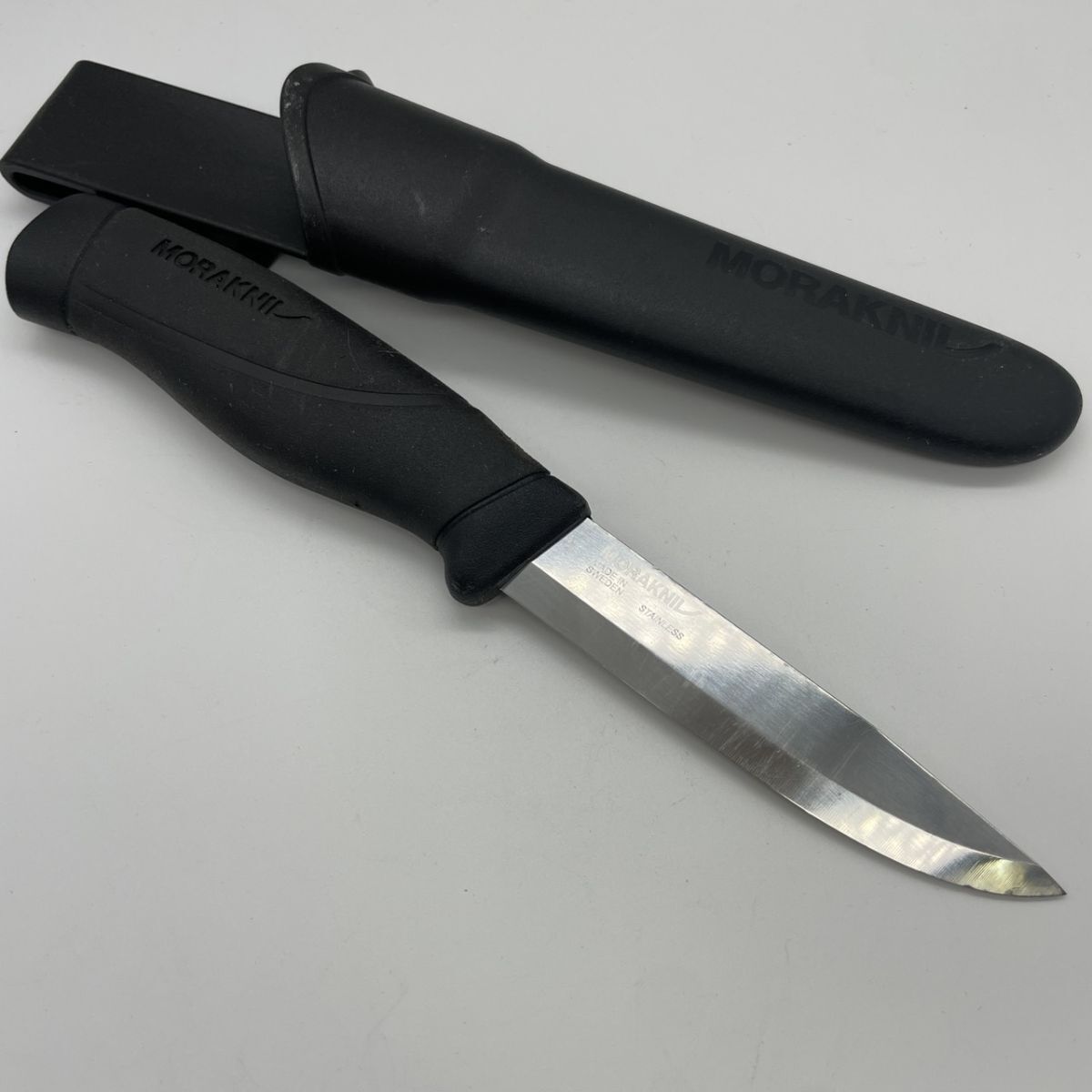 6r23★1000円～★Moraknev コンパニオンシリーズ アウトドアナイフ ケース付 モーラナイフ 整理品 スポーツ レジャー用品 キャンプ 刃