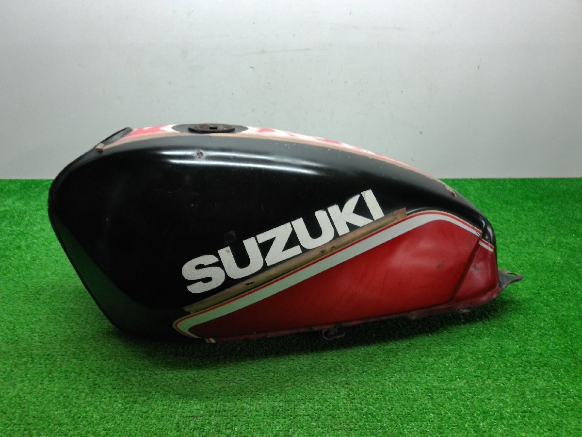 Z8I17 GSX400FS インパルス ガソリンタンク ベース 当時物 希少 GSX400F GS40XF GK72A T BHN