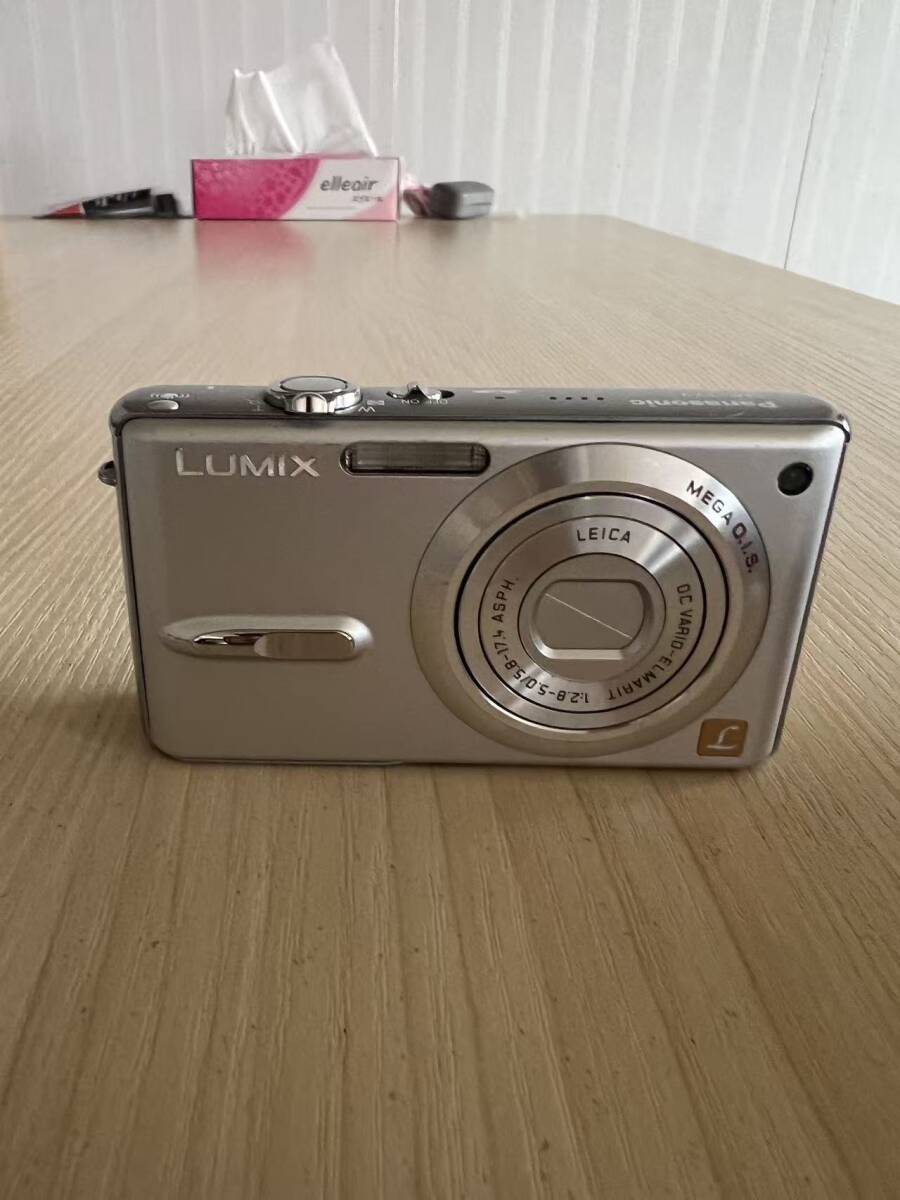 秋田発　Panasonic LUMIX DMC-FX9 コンパクト デジタルカメラ　バッテリーなし　現状渡し