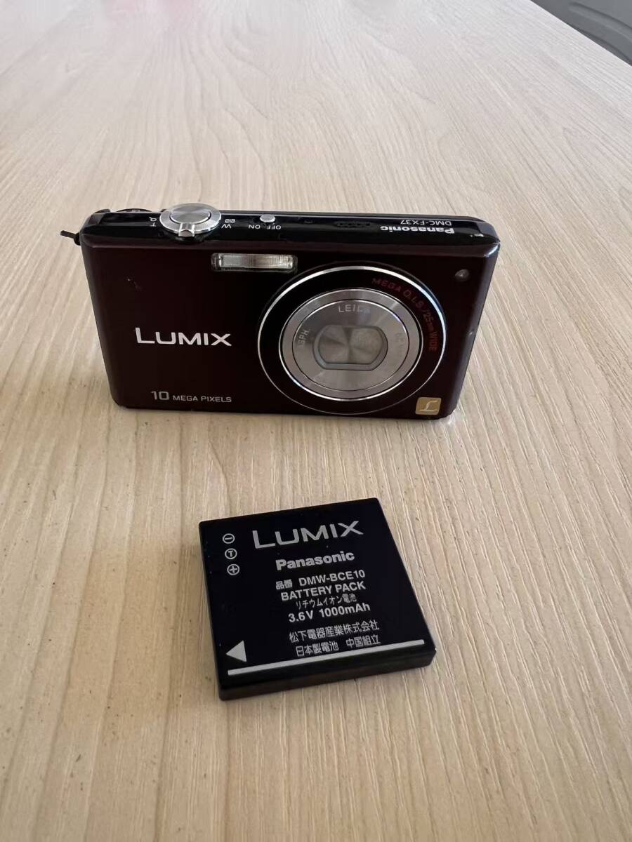 秋田発　Panasonic パナソニック LUMIX DMC-FX37 コンパクトデジタルカメラ　動作確認済