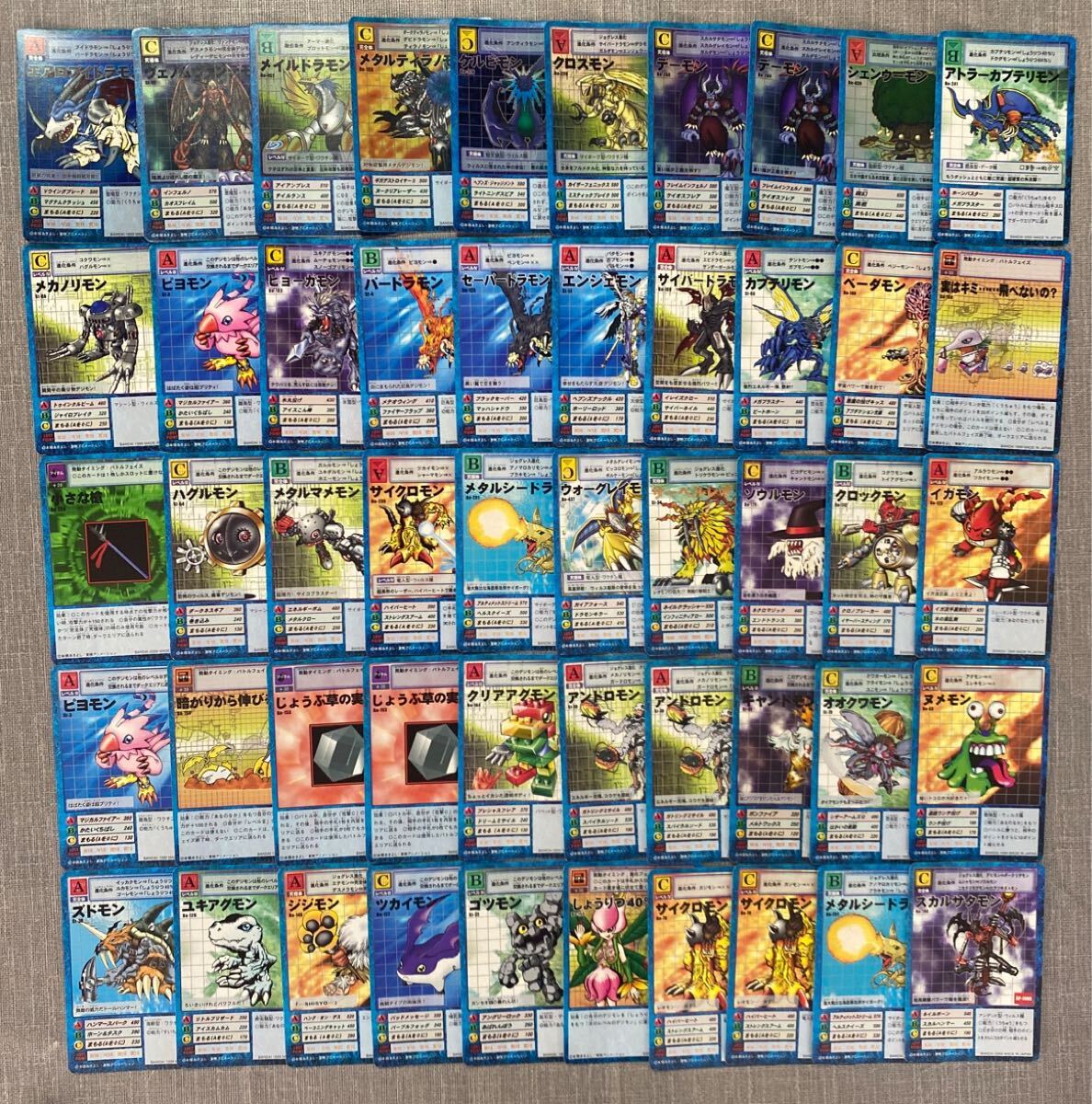 【y2892】 旧デジモンカード 絶版 希少 まとめ売り 239枚