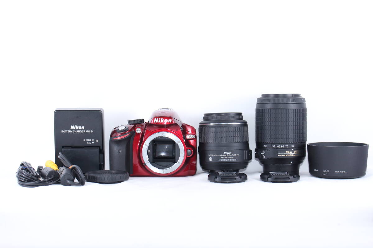 ★超極上★ニコン NIKON D3200 / AF-S NIKKOR 18-55mm F3.5-5.6 G VR / AF-S NIKKOR 55-200mm F4-5.6 G ED VR ★完動★#T051