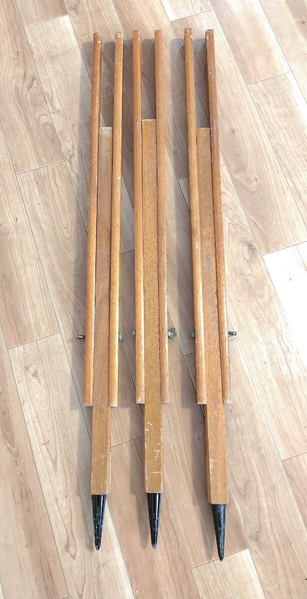 ★美品★木製三脚 測量機器用 天体望遠鏡用 測量用三脚 観測用 レトロ アンティーク ディスプレイ 当時物 土木 測量工具 現状品 #A632 