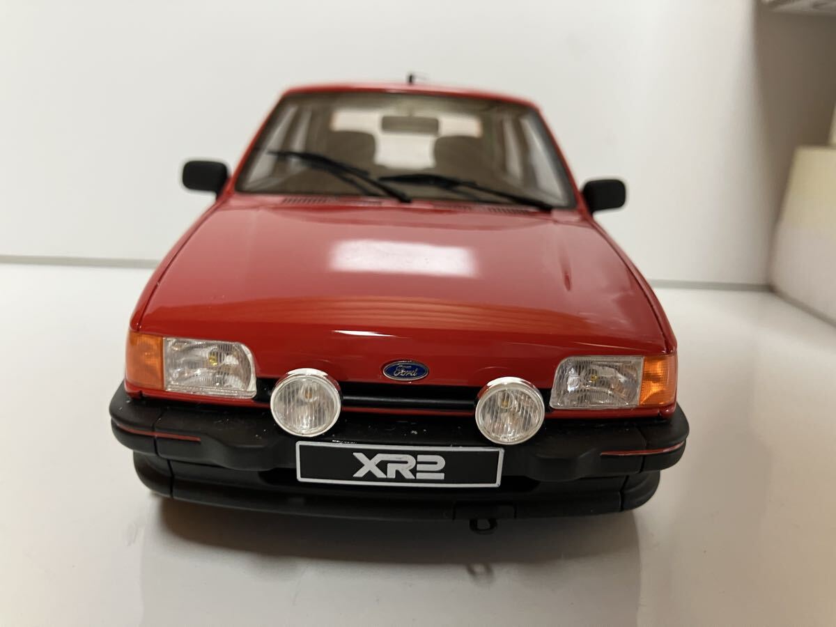 オットー　フォード　フィエスタ　OTTO MOBILE FORD FIESTA XR2I MK2 RED 1/18 完成品　模型　ミニカー　京商