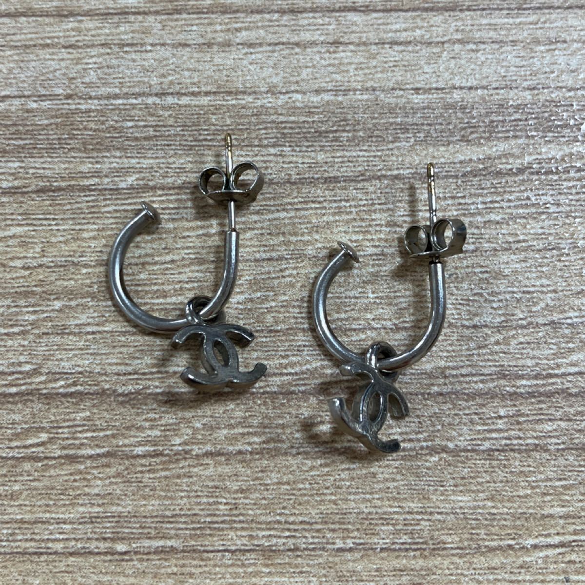 CHANEL シャネル ココマーク ピアス スイング シルバーカラー アクセサリー ファッション レディース 重量 約2g 正規品 8 サ カ 2754