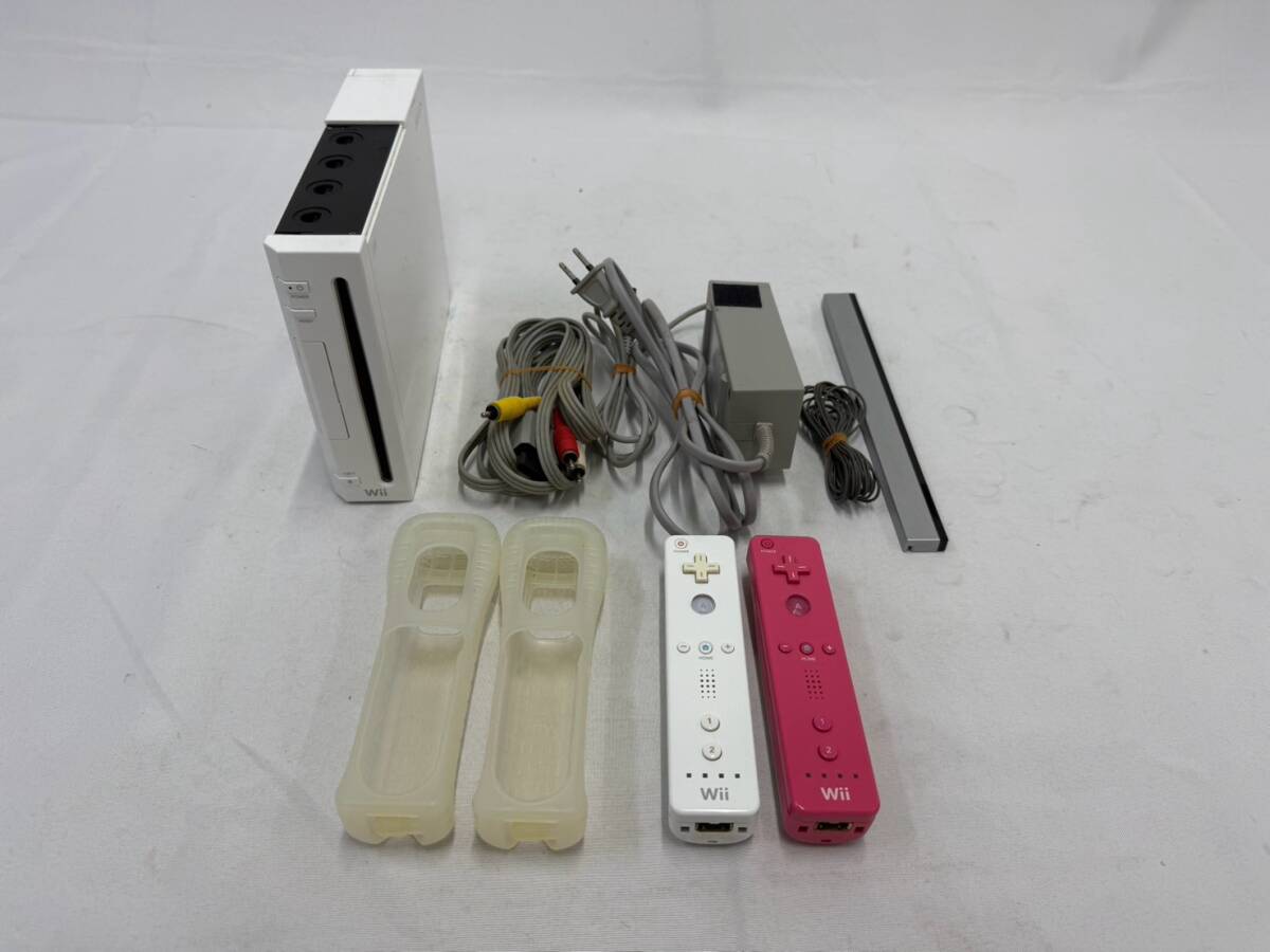 【1円スタート】Nintendo Wii 任天堂 ウィー 本体・コントローラー2個