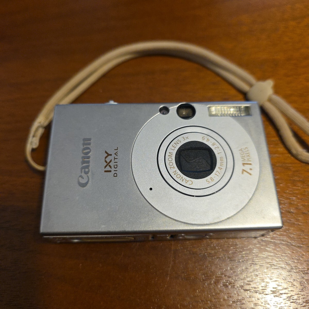 Canon IXY コンパクトデジタルカメラ　キャノン　ジャンク　pc1228