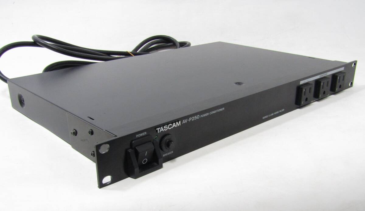IB3218/140[同梱不可] 動作品 タスカム AV-P250 パワーディストリビューター TASCAM