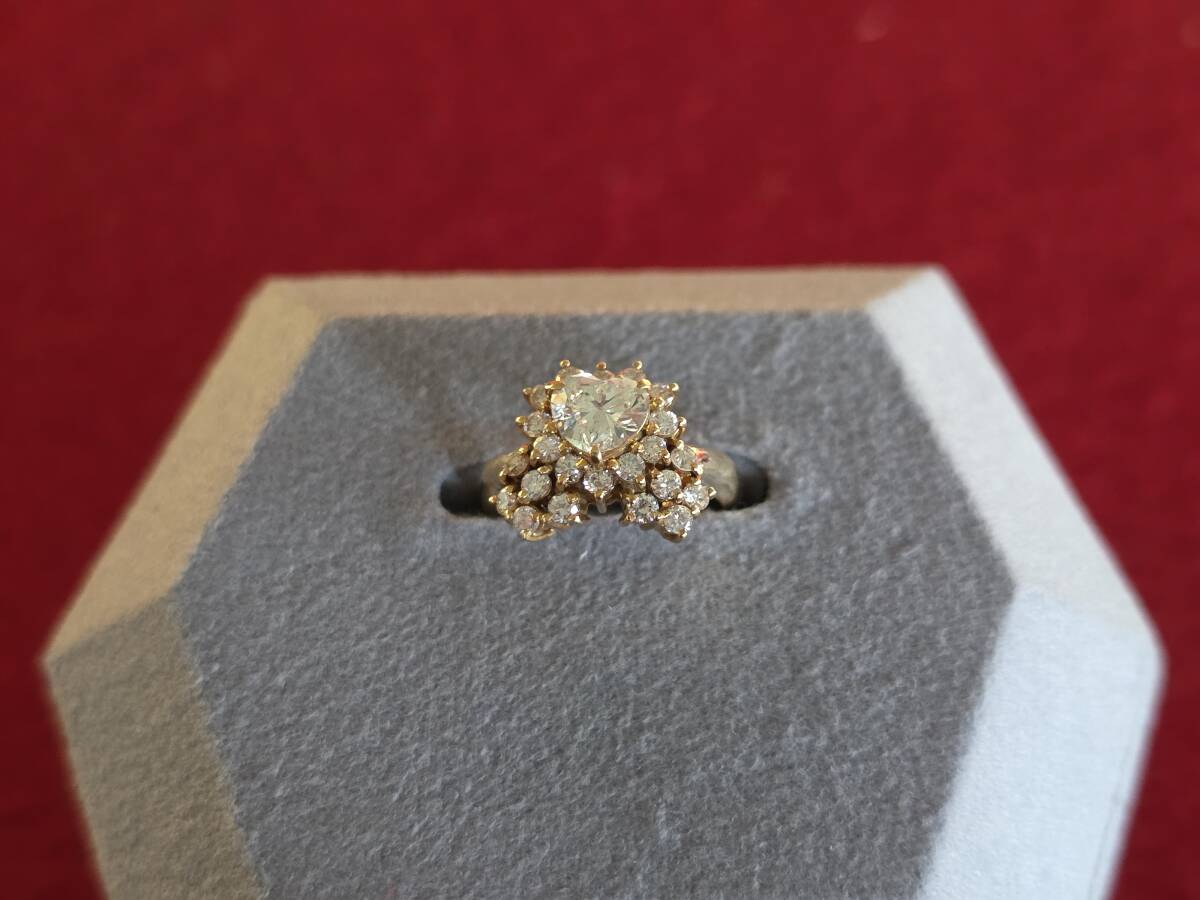 Ｔ５６９３　ジュエリー　宝飾品　Ｋ１８　天然ダイアモンド　ハートリング　１２号　ハートシェイプドカット　宝石鑑別書　ケース付き
