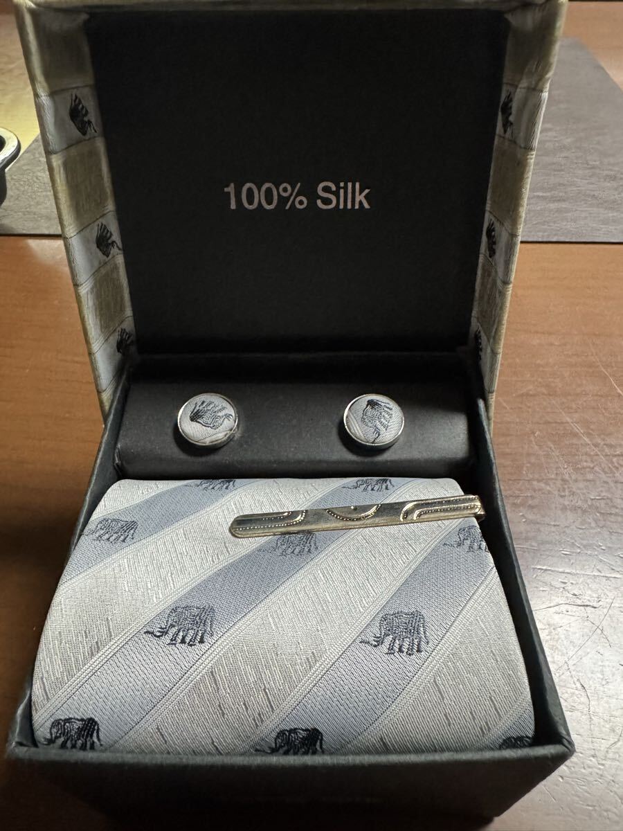 100%シルク ネクタイ、カフスボタン、ネクタイピン、チーフの4点セット
