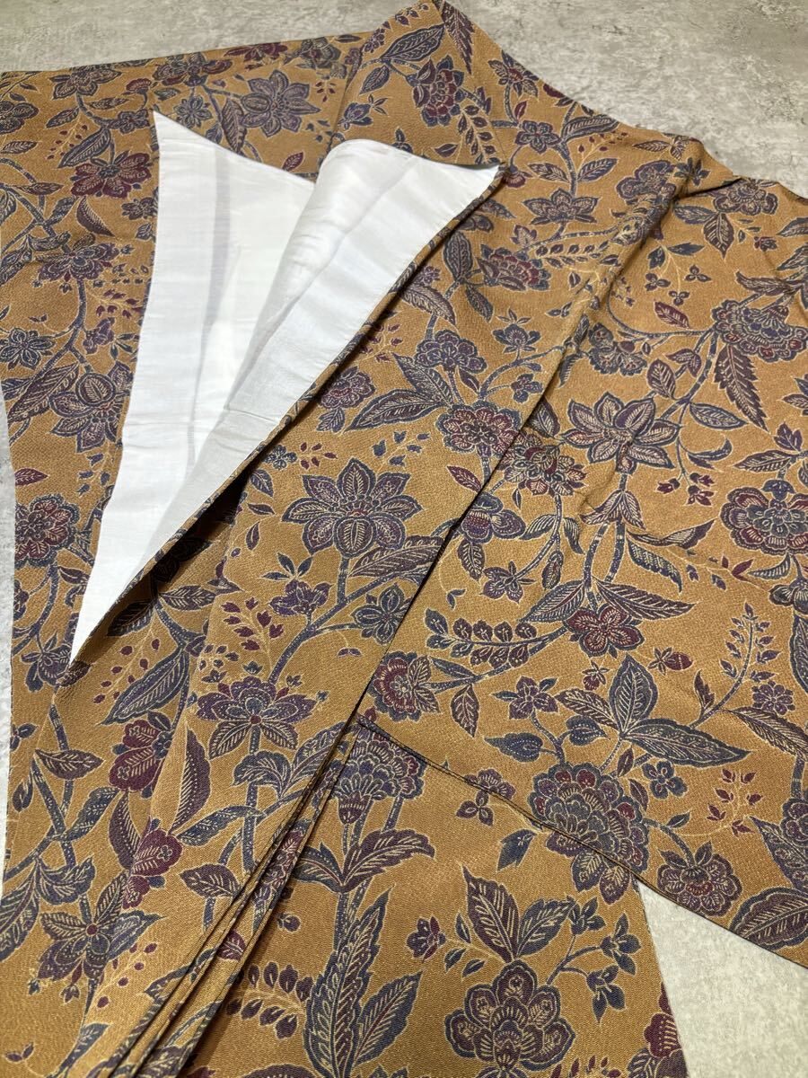 小紋　正絹　鬼しぼちりめん　花　華　草葉　茶色　着物　和服　和装　リメイク　ハンドメイド　生地　衣装　百貨店　高級