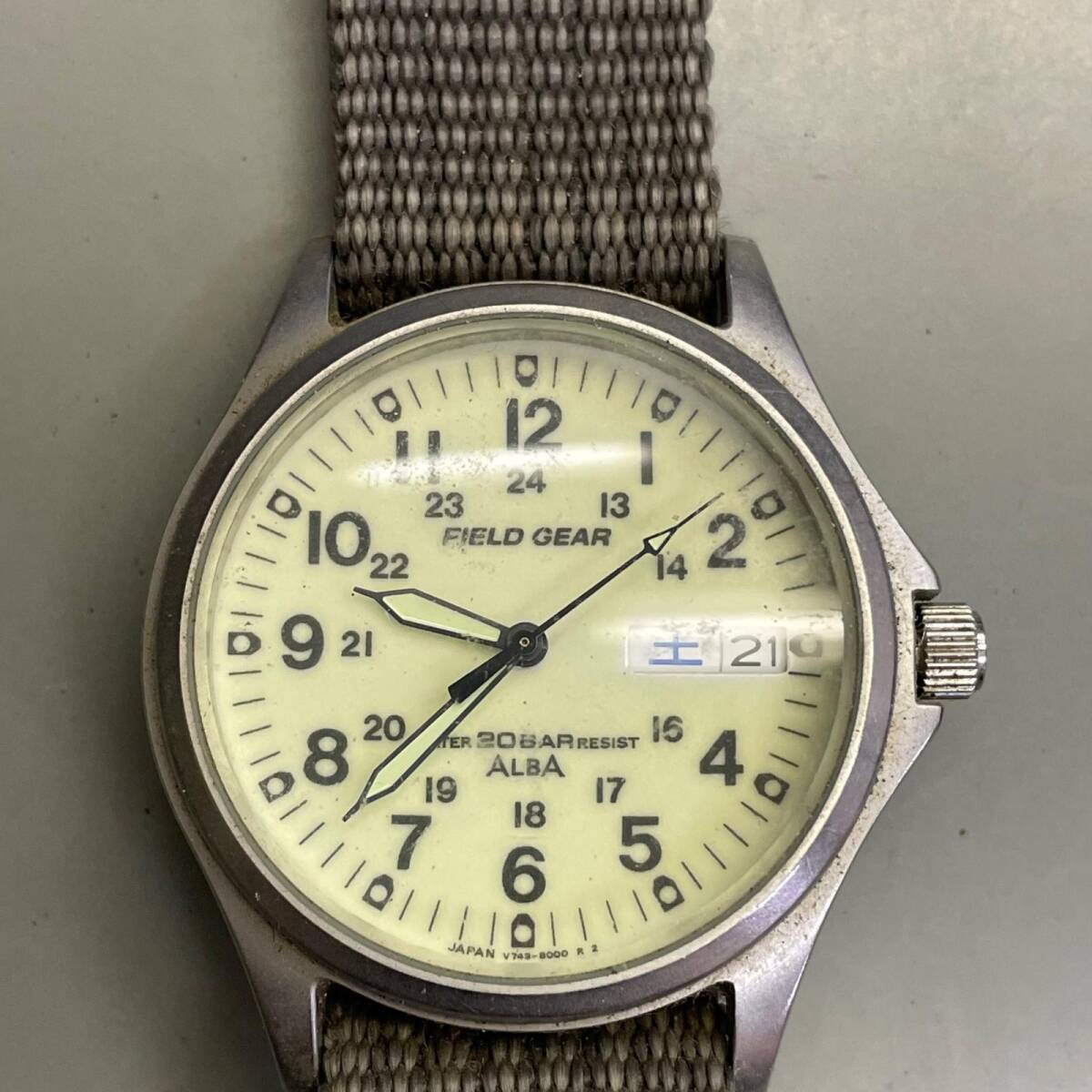 B71612 ジャンク品 セイコー アルバ フィールドギア V743-8000 不動品