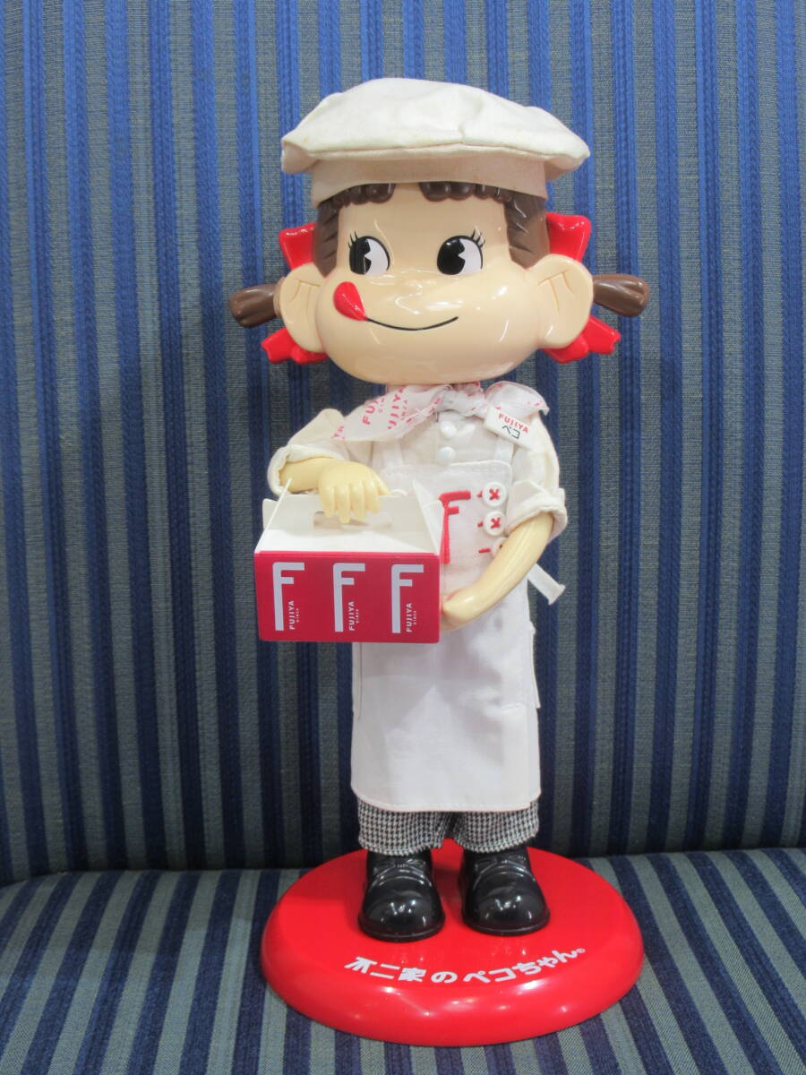 ◆◇不二家のペコちゃん　ユニフォームバージョン　レア　フィギュア　ノベルティ◇◆