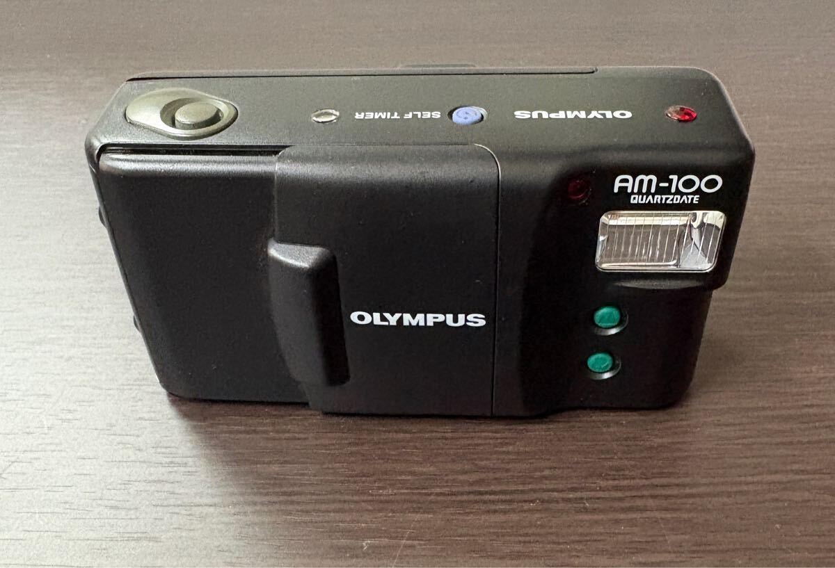 オリンパスのコンパクトフィルムカメラ「OLYMPUS AM-100