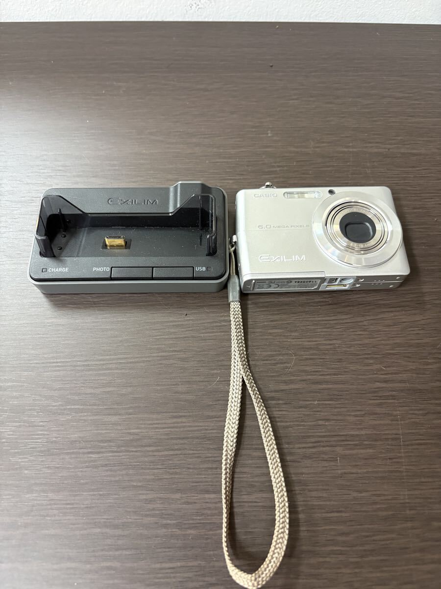 CASIO EX-Z600 薄型 6.0MEGA PLXELS カシオ