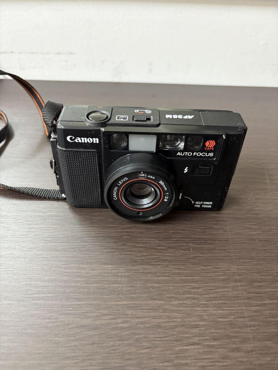 キヤノンのコンパクトフィルムカメラ「Canon AF35M（初代オートボーイ）」