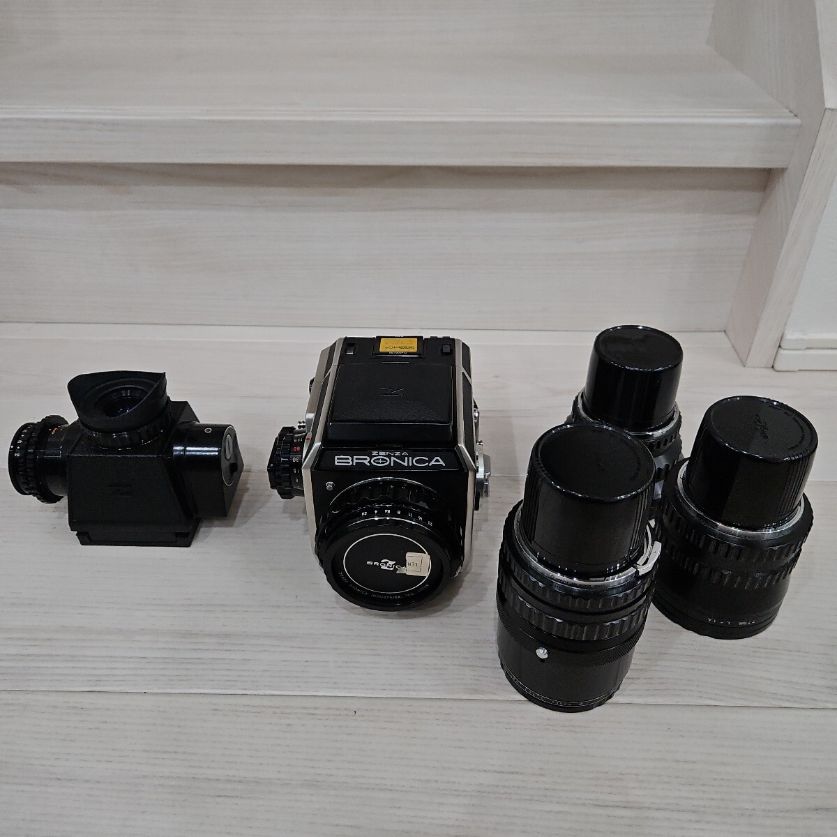 【美品】 Zenza Bronica ブロニカ EC Nikkor P C 75mm f/2.8 Black　中判フィルムカメラ レンズ ジャンク 現状品