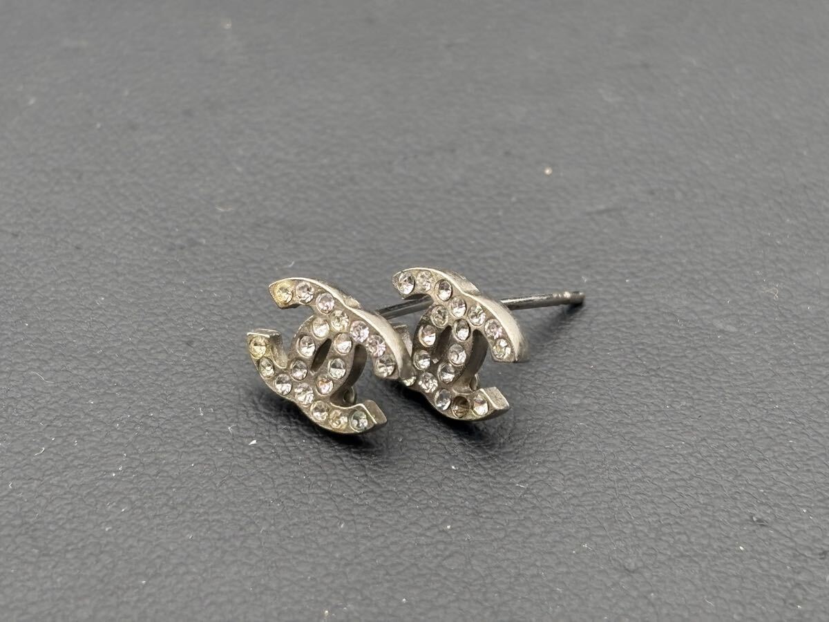 G70582042630 CHANEL シャネル ココマーク A14V ピアス ラインストーン シルバー SV アクセサリー 小物 装飾品 ヴィンテージ 現状品 中古