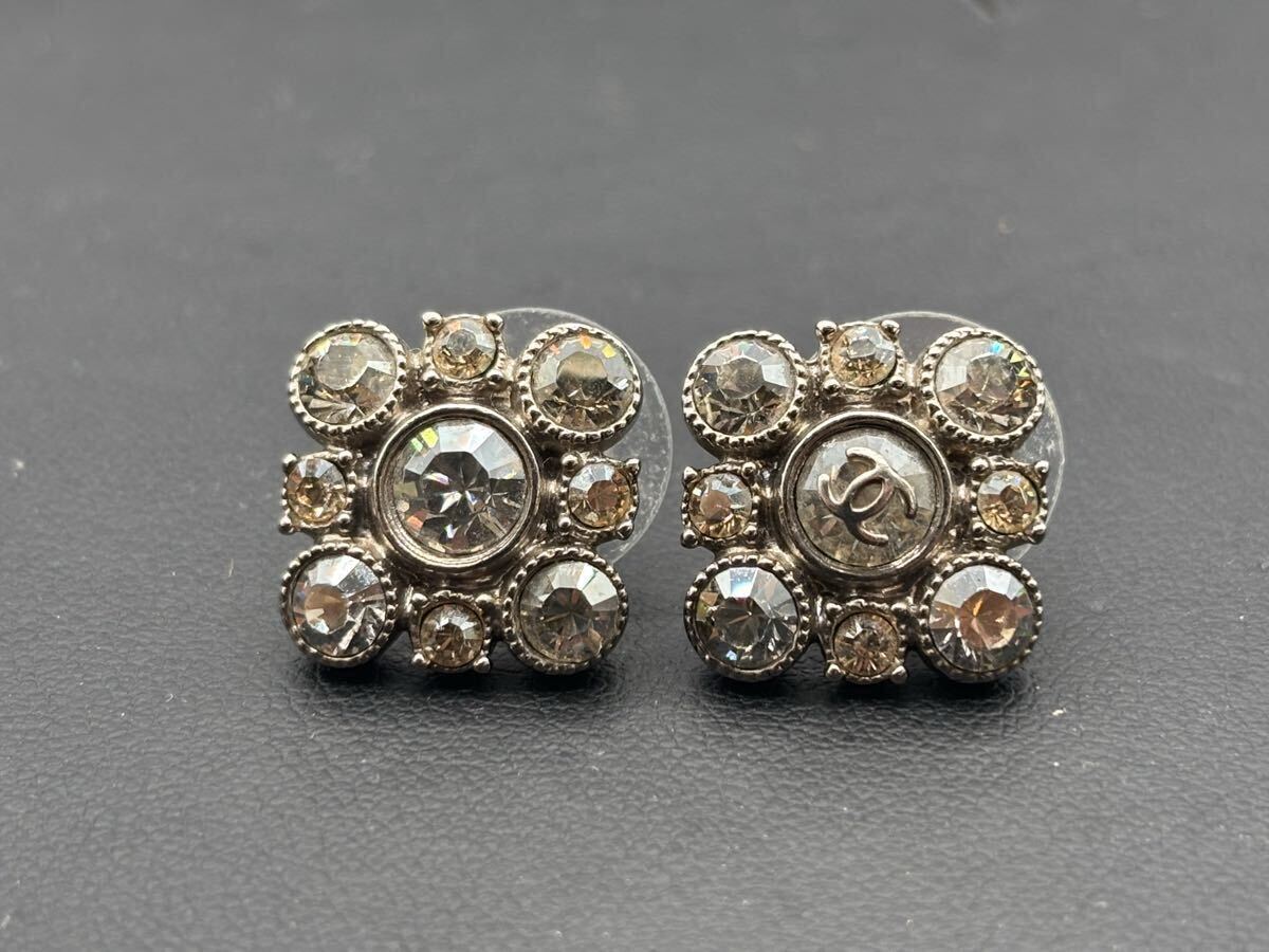 G68853072603 CHANEL シャネル ピアス 09C ラインストーン ココマーク アクセサリー シルバー ヴィンテージ 小物 装飾品 現状品 中古