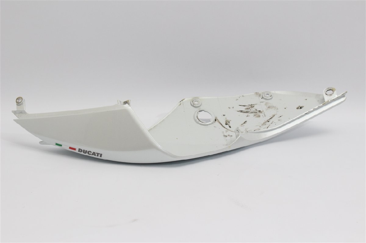 DUCATI　1199パニガーレS◆シートカウル　右◆ZDMH802JACB010
