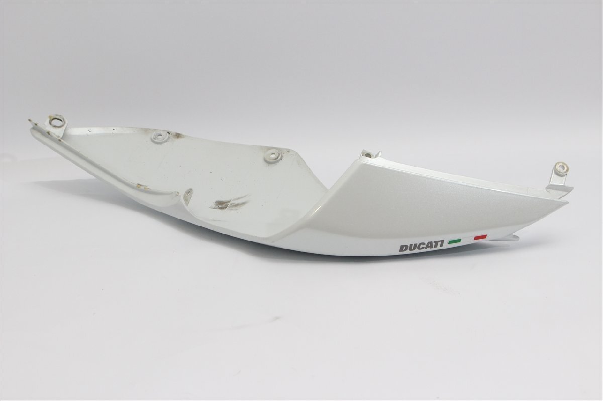 DUCATI　1199パニガーレS◆シートカウル　左◆ZDMH802JACB010