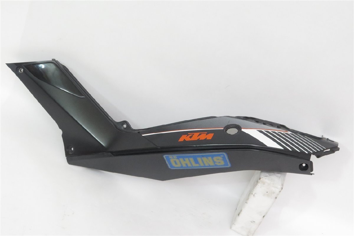 KTM 390DUKE　2015年◆シートカウル　左◆VBKJGJ407FC257
