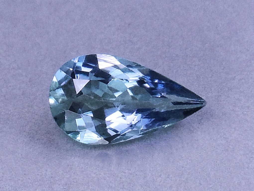 《Gem Force》好素材！アイスブルータンザナイト 0.86CT ルース