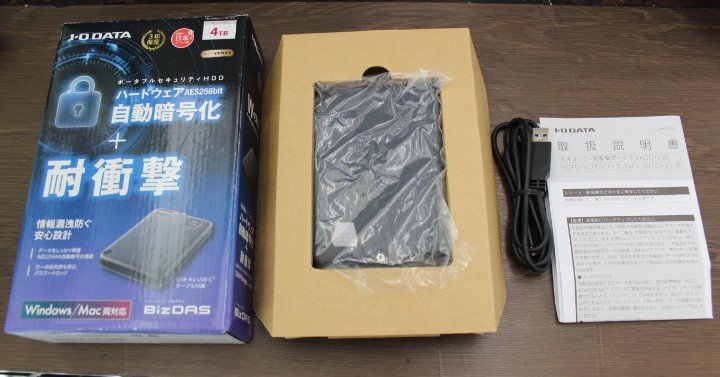 ○I・O DATA ポータブルハードディスク HDPD-SUTC4 4TB 【動作保証出品】I-O DATA/外付HDD/アイオーデータ