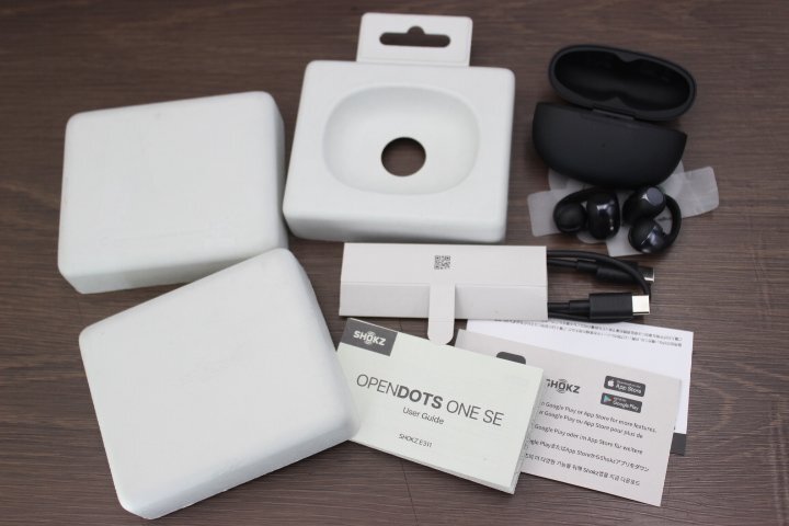 ○ショックス オープンイヤーカフ型イヤホン Shokz Opendots ONE SE MB E311 ワイヤレスヘッドホン【動作保証出品】