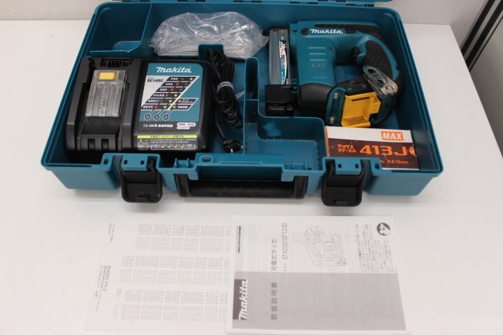 ○マキタ/makita 充電式タッカ ※バッテリなし 14.4V 4mm ST420D 本体+ケース＋充電器のみ 【動作保証出品】
