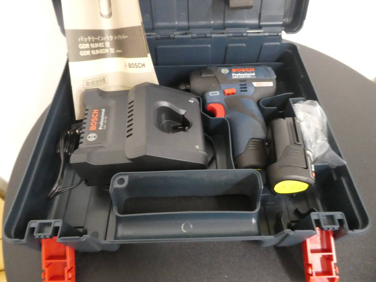BOSCH ボッシュ GDR 10,8 V-EC 10.8V コードレスインパクトドライバー 充電器 バッテリー 取扱説明書 ケース付き 中古