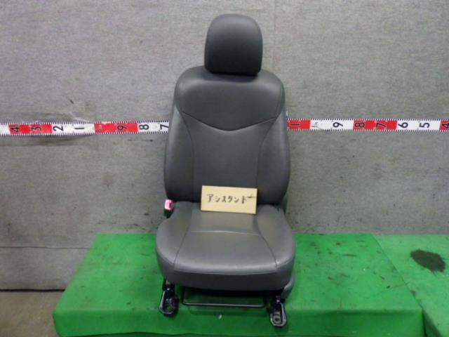 プリウス DAA-ZVW30 アシスタントシート 71910-47130-B0 71440-47060-B1